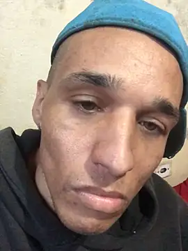 slimximmm Show in webcam