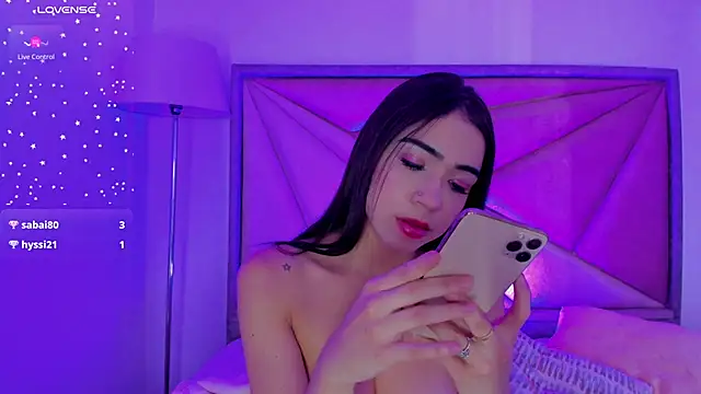 FaloonRoussel's Live XXX Chat