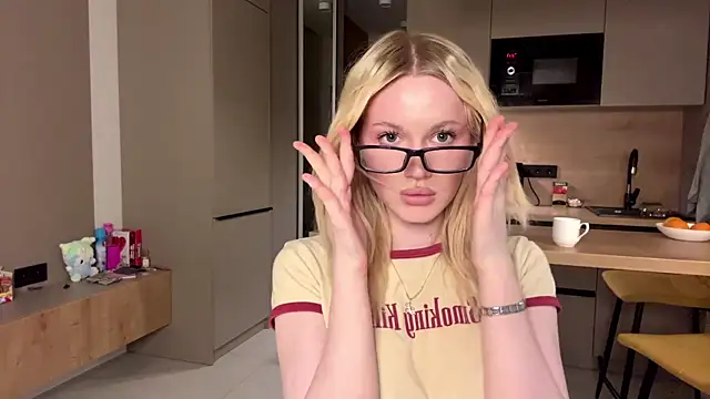 moonavelle's Live XXX Chat