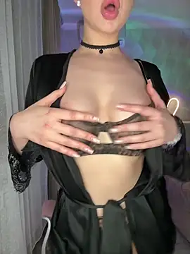 XXX chat uživo modela AlisaPearl