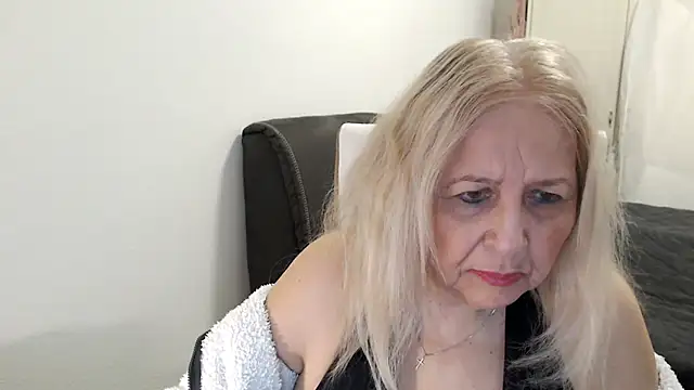 SusiLifeXXX: απευθείας συνομιλία ΧΧΧ