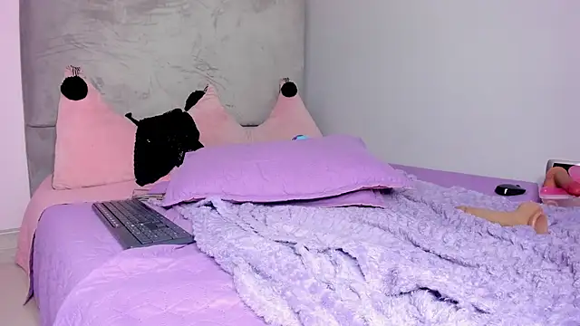 Chat XXX ao vivo de KIMAPRIL
