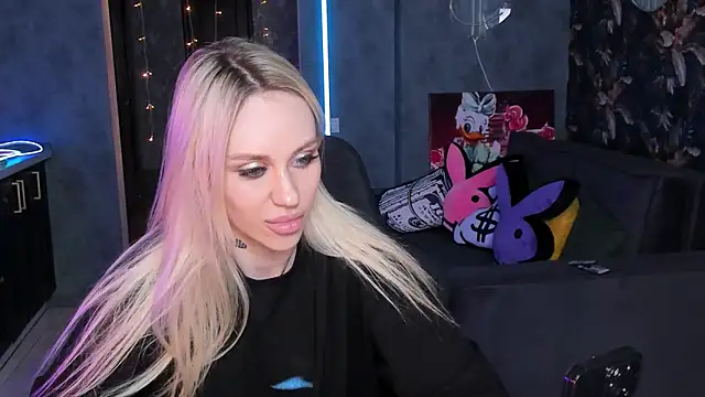 Blckmirrorr Chat XXX in diretta