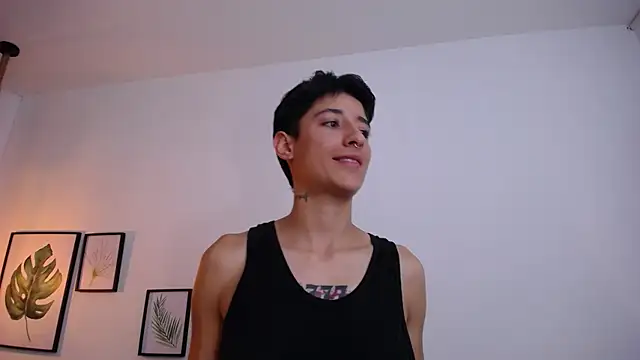 mathews_04's Live XXX Chat