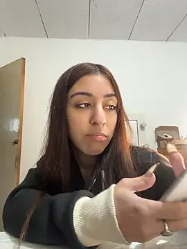 Jennyvignaduzzo's Live XXX Chat