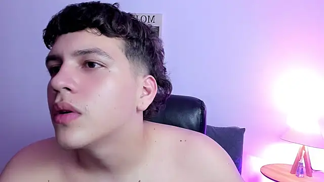 dennis_hills Pertunjukan Webcam