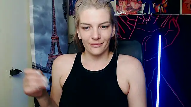 Chatroom XXX en direct de VanessaRey_