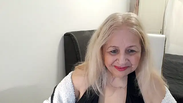 SusiLifeXXX: απευθείας συνομιλία ΧΧΧ