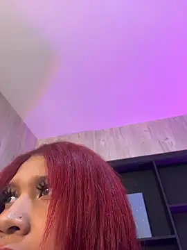 Chat XXX en directo de Cherry_Charlottee