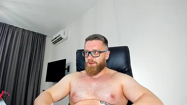 Show modela Findom_guy na web-kameri