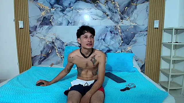 Pokazy przed kamerką – Glamorousprime_28