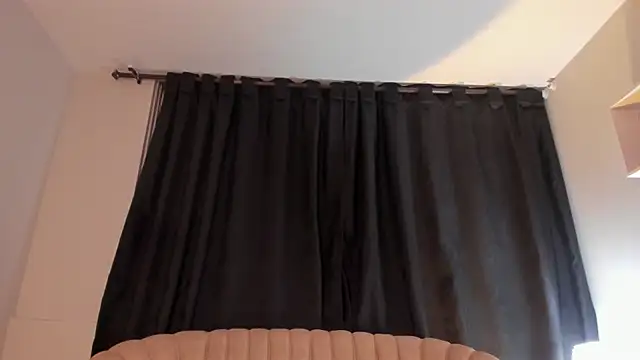 jazmin_steele élő XXX-chatje