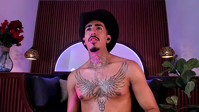 Donovan_Desmond live XXX chat