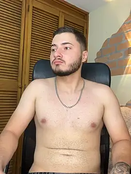 Brandon_01 live XXX chat