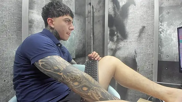 Živý XXX chat Gury_tattoo
