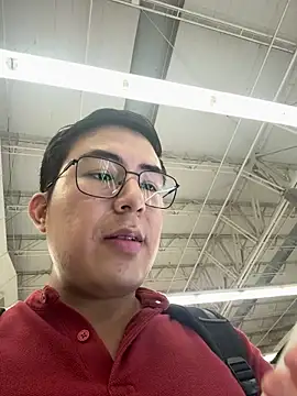 andrewmhilton_ Show Webcam