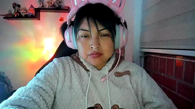 Chat XXX ao vivo de Shaddycute_