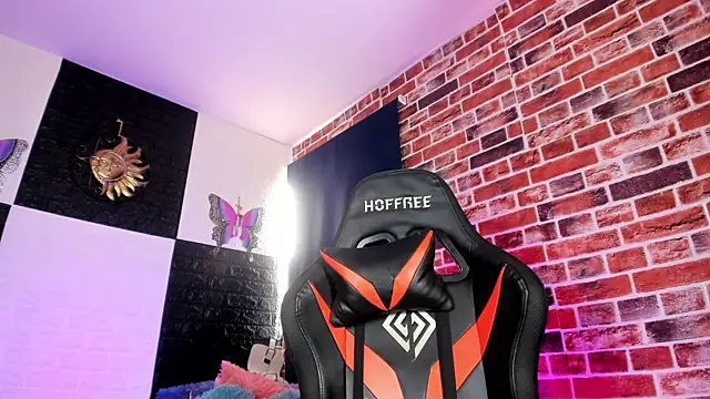 Engel_boss' Live XXX Chat
