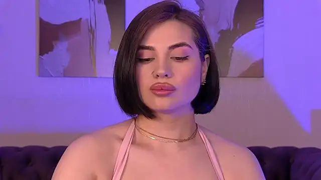 AdrianaToress Adlı Modelin Canlı XXX Sohbeti