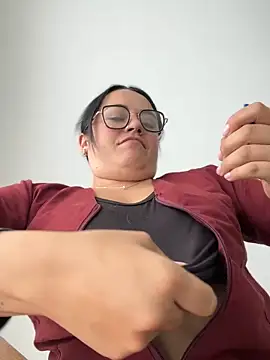 Lesly_10- Adlı Modelin Web Kamerası Şovu