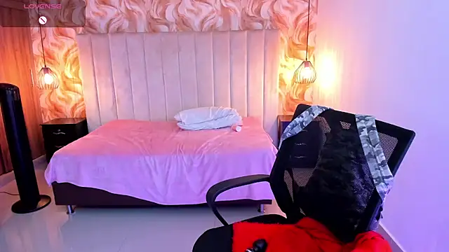 lucia_vonne_ 现场XXX聊天