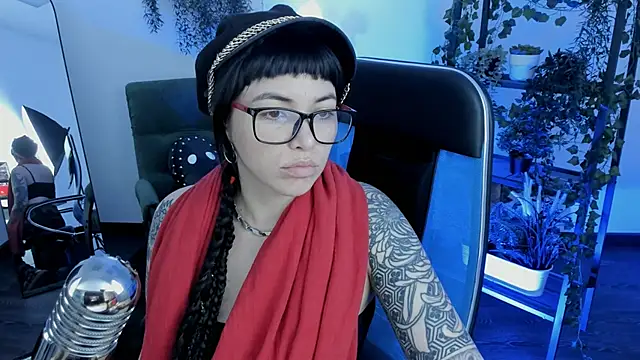 دردشة NeoGeisha الجنسية المباشرة
