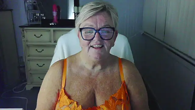 XXX chat uživo modela BridgetBlueEyes