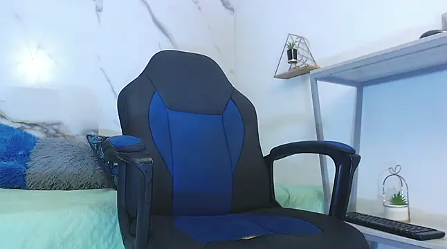 Živý XXX chat XanderGrey8