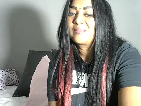 PUNANI_TSUNAMI79 网络视讯表演