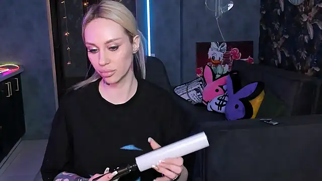 Živý XXX chat Blckmirrorr
