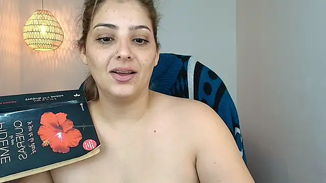 Chat XXX en directo de YummyAnna_