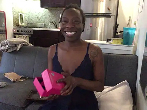 littyleesh1 – Naživo XXX chat