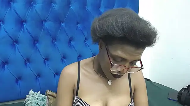 XXX chat uživo modela SpicyQueenxxxx