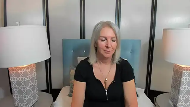 EricaTop's Webcam Show