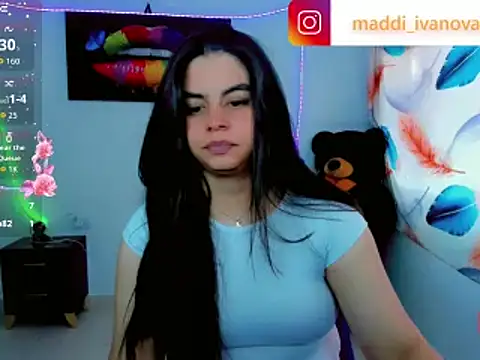 Show de webcam de Maddi_ivanova2026