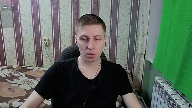 Darien_Brown: διαδικτυακό σόου στην κάμερα