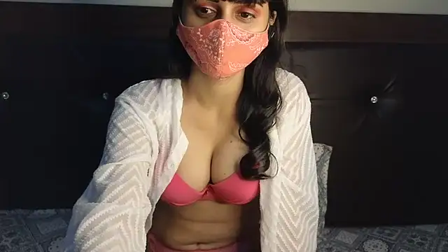 عرض كام KavyaCurves