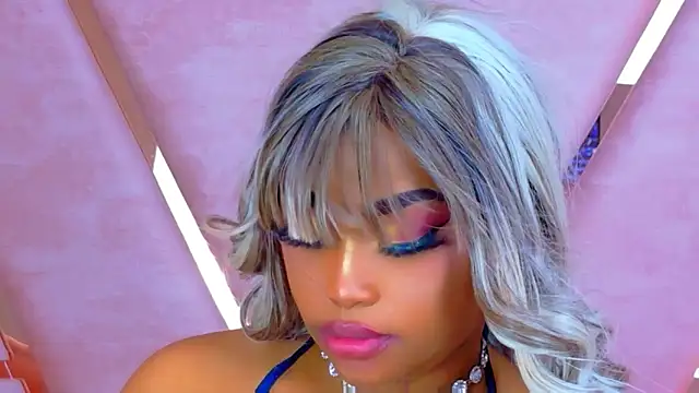 Chat XXX en directo de TiannahGlow