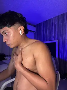 Narfly_19's Webcam Show