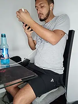 mosmar_20's Live XXX Chat
