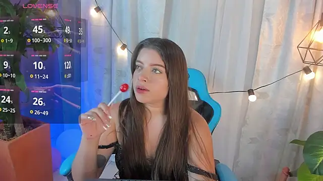 Lia_little18's Live XXX Chat