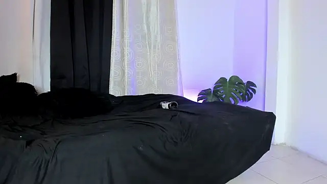 Lucy_nolimits_sex's Webcam Show