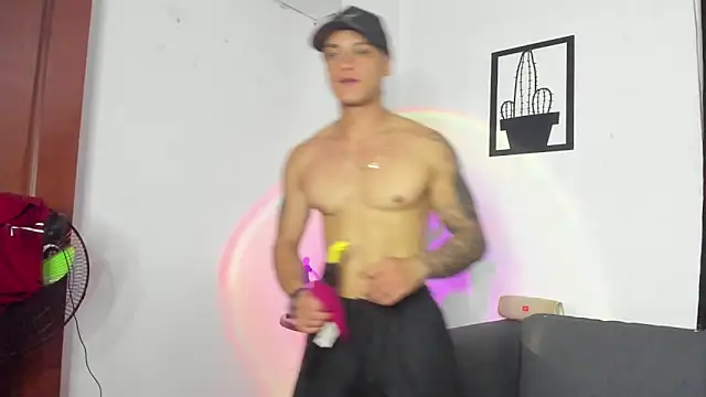 AlexRoyce_'s Live XXX Chat