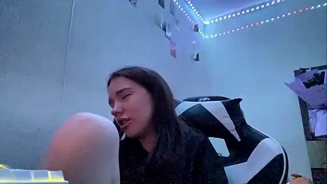 FewerCadre's Webcam Show