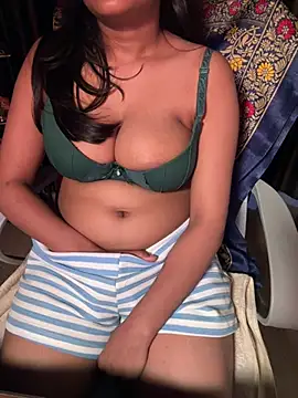 Lucky_Flora লাইভ XXX চ্যাট