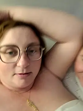 duotroublant Pertunjukan Webcam