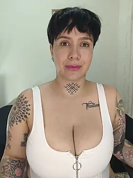 KatInk Adlı Modelin Canlı XXX Sohbeti