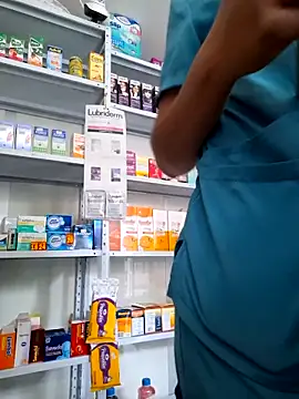 غرفة دردشة Dr_Edna_naughty المباشرة