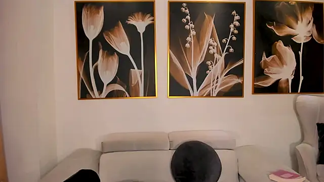 AmaliaCrus Chat XXX in diretta