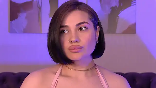 AdrianaToress 现场XXX聊天